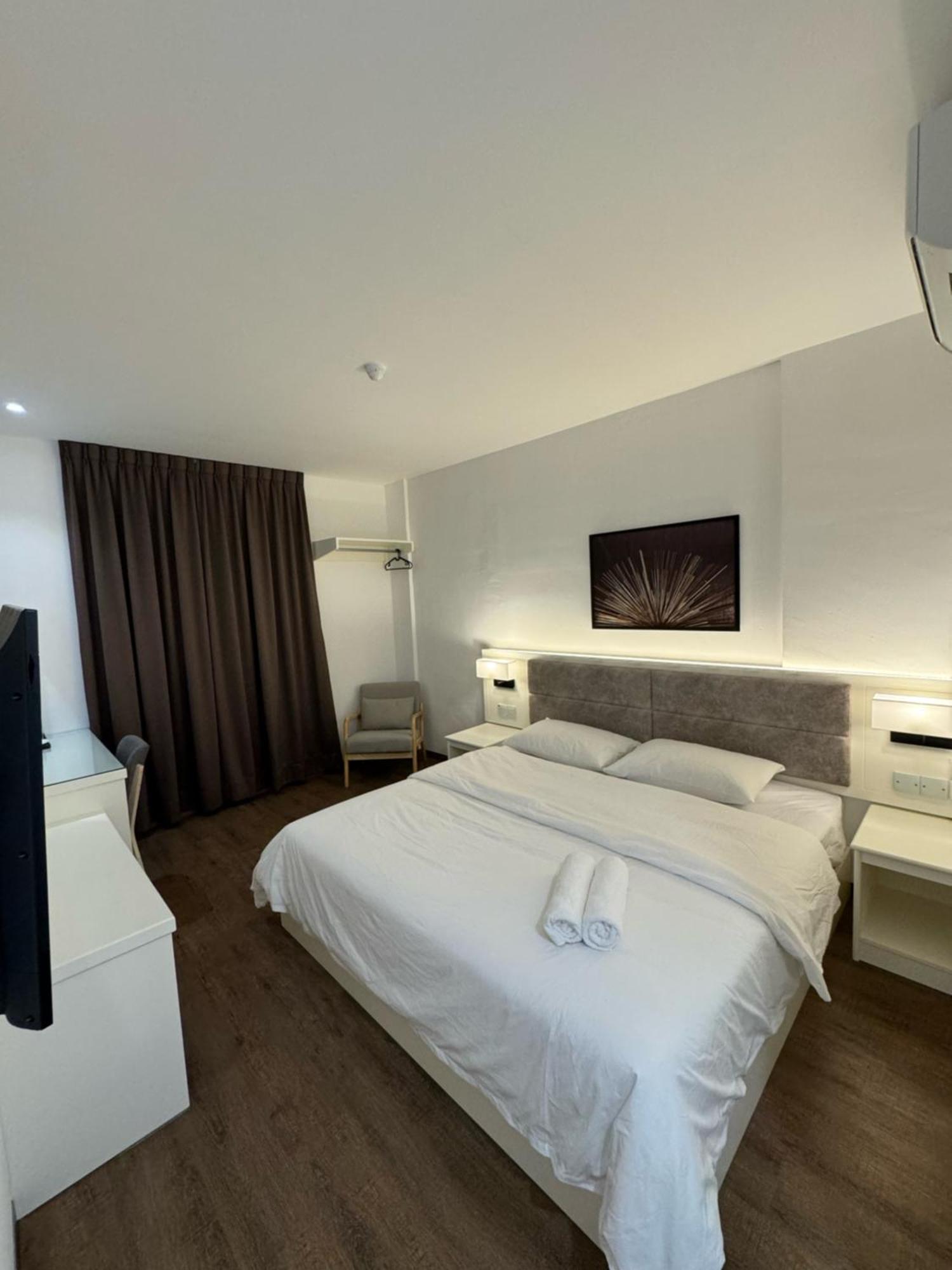 52 The Grace Hotel Muar Exterior photo